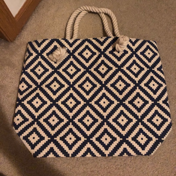 Cutest Tote Bag! - Picture 1 of 4